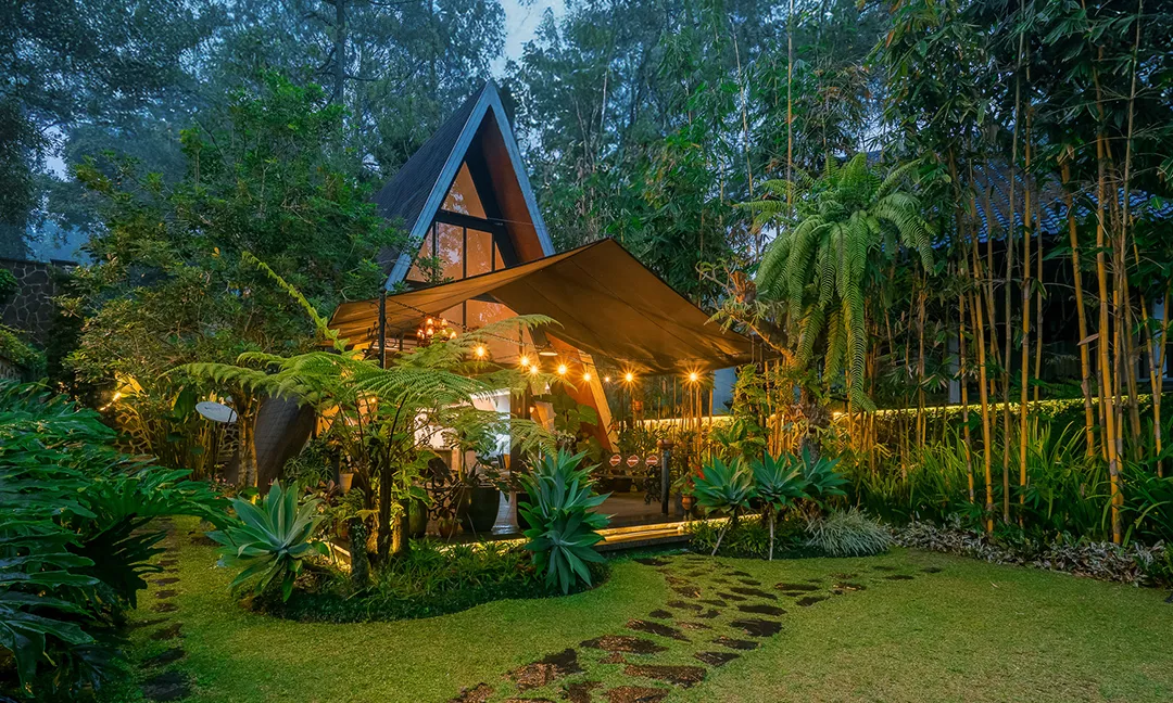 intragama-modern-cabin-69042836848e2